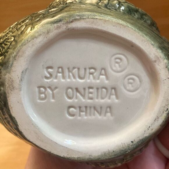 Vintage Sakura by Oneida Rooster Chicken Hen Creamer Farmhouse Country Kitchen - Picture 10 of 12